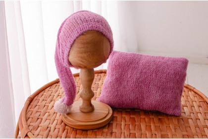 Conjunto Gorro + Travesseiro Tricot - Rosa Carmin