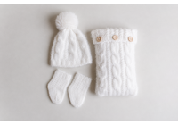 Conjunto Travesseiro Tricot  + Gorro Pompom + Meia  - Branco Neve