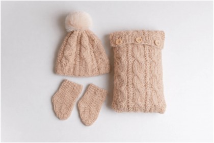 Conjunto Travesseiro Tricot  + Gorro Pompom + Meia  - Canela