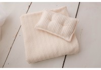 Manta Dakota Tricot Creme + Travesseiro Manta Dakota Tricot Creme + Travesseiro