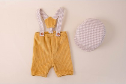 Short Com Suspensório + Boina Dupla Face Mostarda  -  Newborn