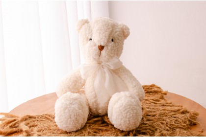 Urso de Pelúcia Off White - Tamanho M